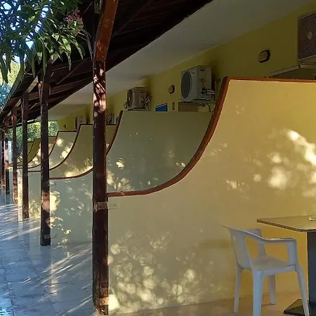 La Mole 3* Пескичи